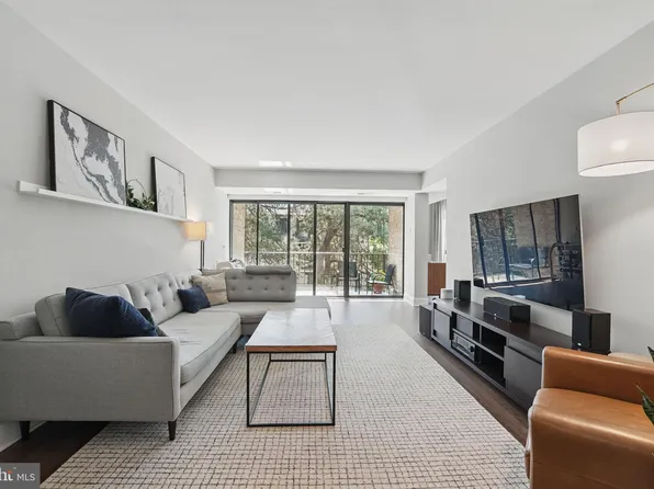 2042 Royal Fern Ct APT 12C, Reston, VA 20191
