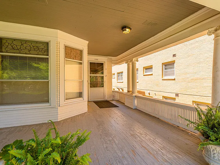 1745 E St #3 — Photo 29