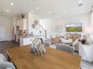 442 Lake Day Dr, Conroe, TX 77304