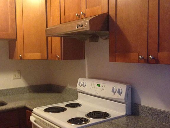 2nd image of 714 Opal Dr