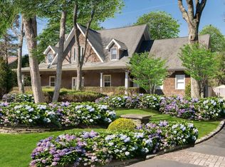 49 Bridle Path, Westhampton Beach, NY 11978
