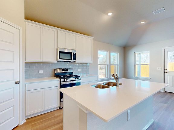5th image of 9201 Corvallis Dr