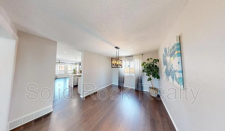 8450 Camfield Cir — Photo 6