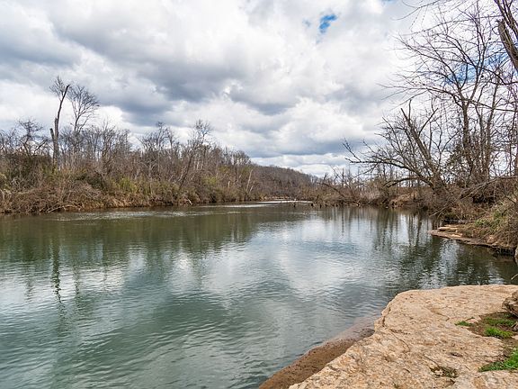 3rd image of 3301 Natural Bridge Rd