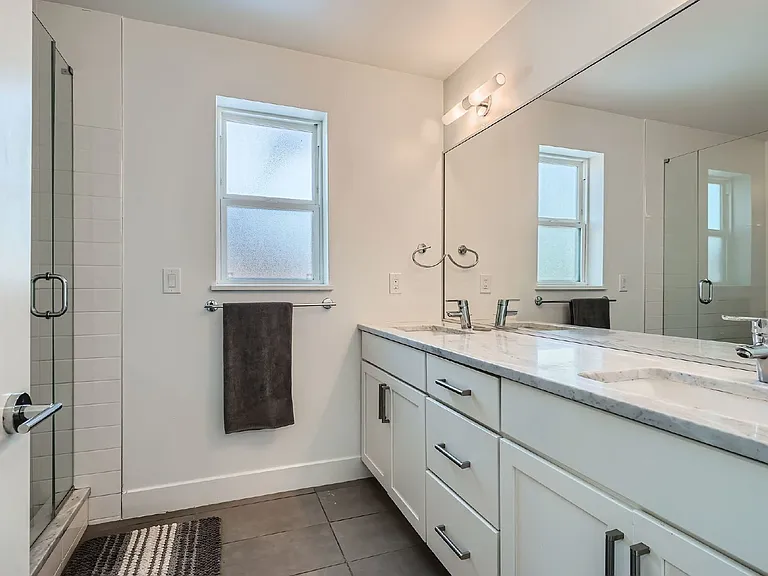 2142 Julian St — Photo 13