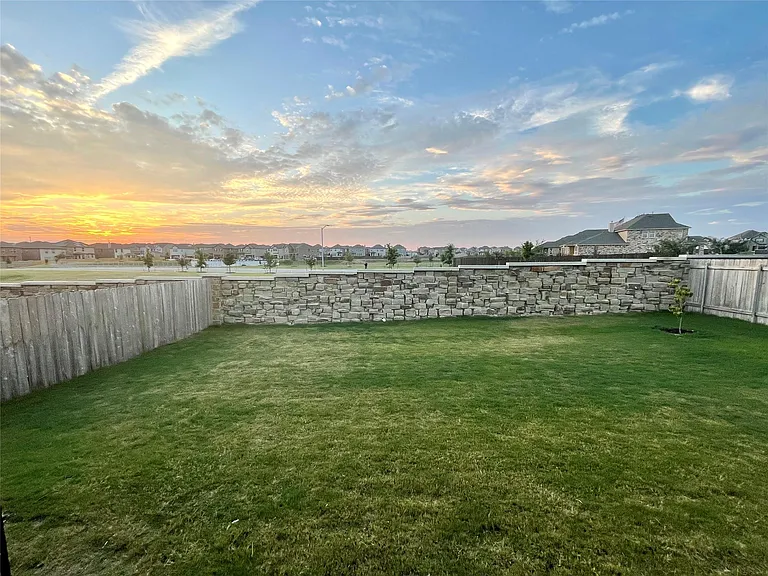 3768 Forino Dr — Photo 31