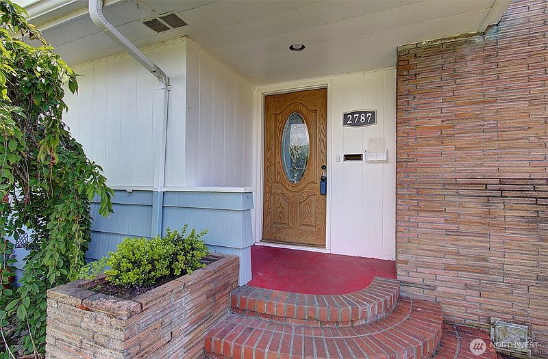 3rd image of 2787 Maryland Street