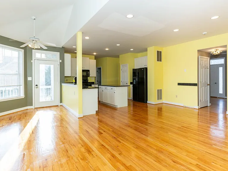 180 Muirfield Ct — Photo 18