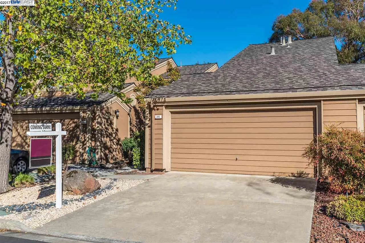 395 Northwood Cmns photo 1