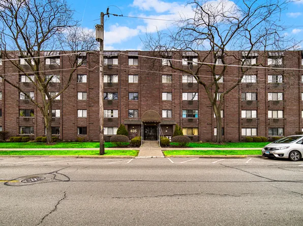 835 Pearson St APT 108, Des Plaines, IL 60016