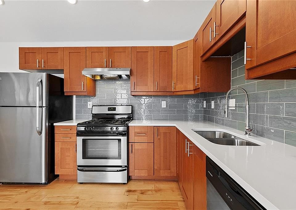 1st image of 1307 E 52nd St APT 5