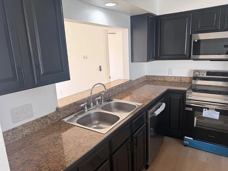 141 Hazel Blvd #1 — Photo 3