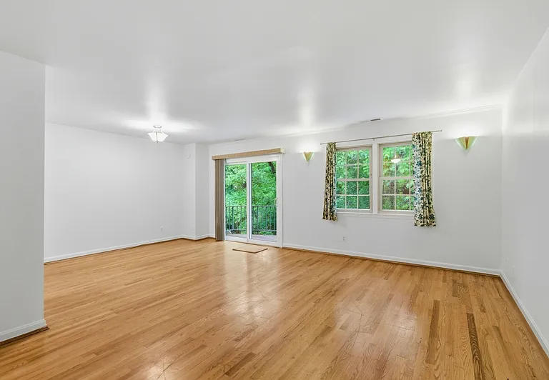 5918 Westchester Park Dr #1 — Photo 4