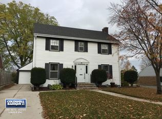 306 Cleveland Ave, Manitowoc, WI 54220