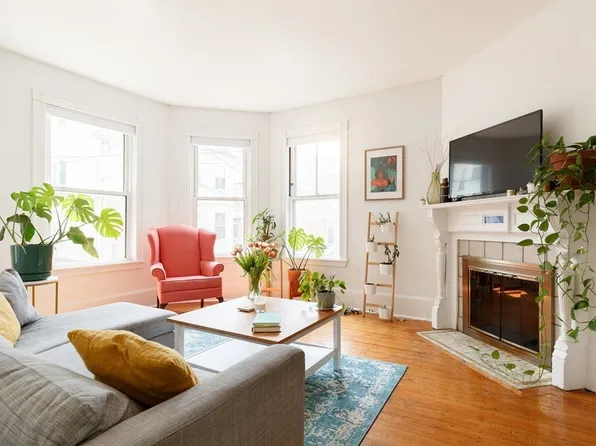 20 Saint Paul St #1, Cambridge, MA 02139