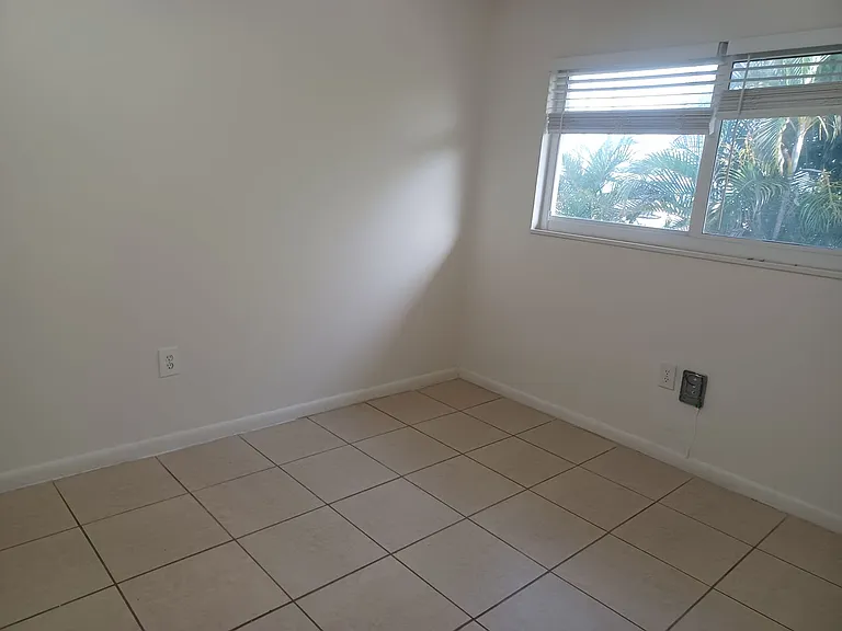 4808 Lucaya Dr — Photo 12