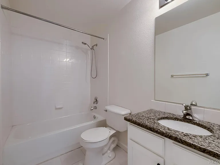 1727 N Pearl St #204 — Photo 8