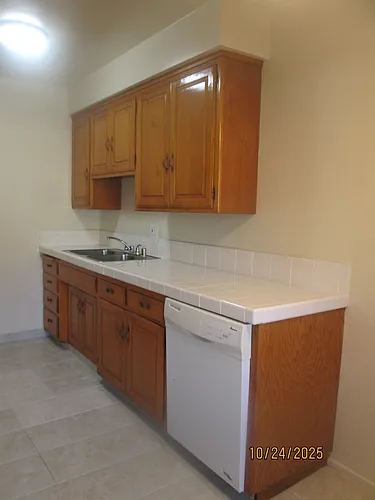 930 S Park Cir #7 Photo 1