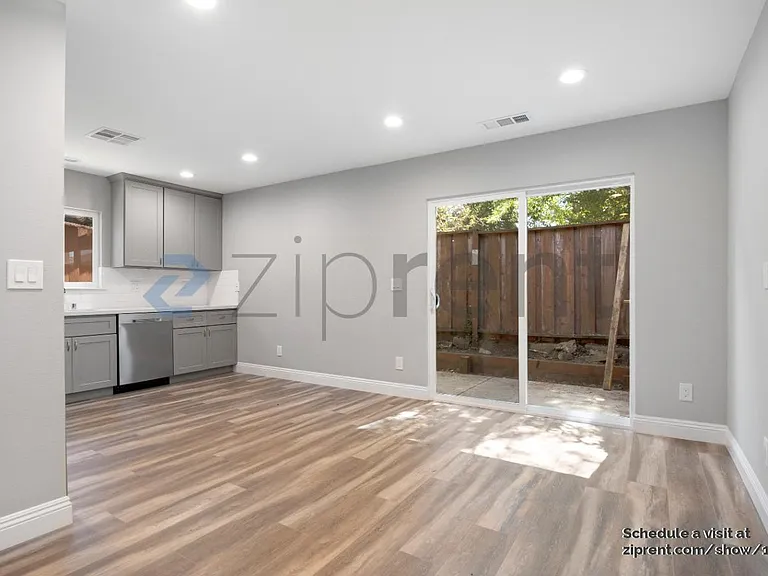 4018 Edwards Ave — Photo 2