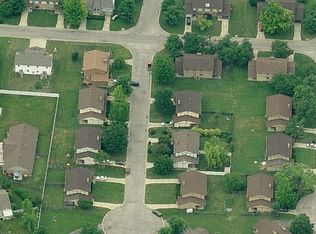 617 Plankway Ct, Belleville, IL 62221