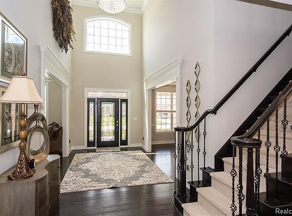 5th image of 50508 Silverton Dr