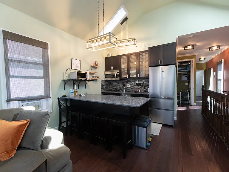 4731 Beach 47 St #2 — Photo 56