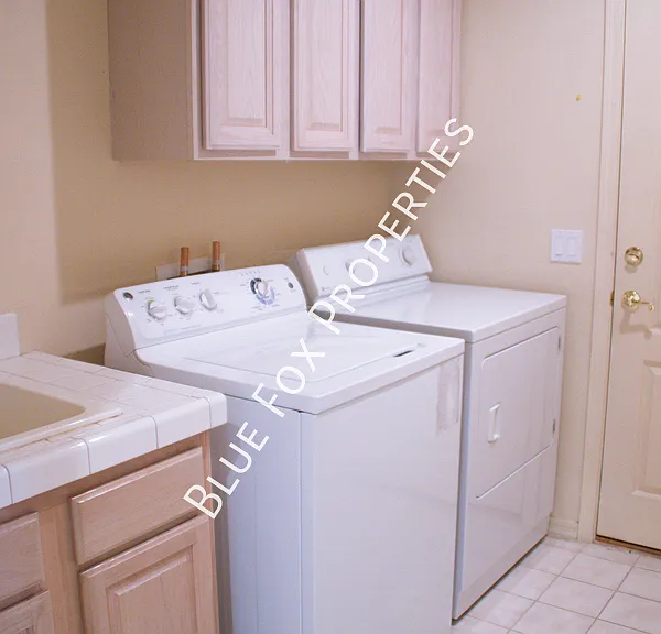 4131 E Hawks Wing Dr — Photo 18