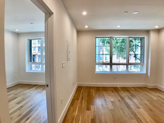 Rented by Compass | media 12
