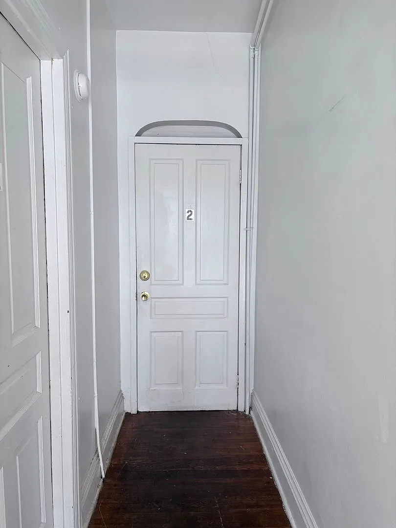 3 Bed 2 Bath Apartment in the West End of York City — Photo 2