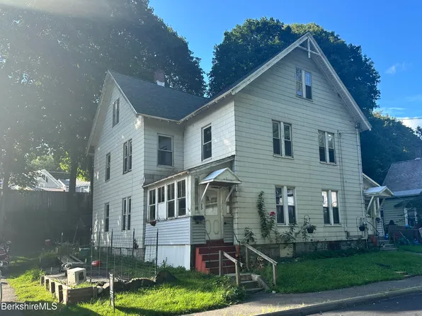 23-25 Brooklyn St, North Adams, MA 01247