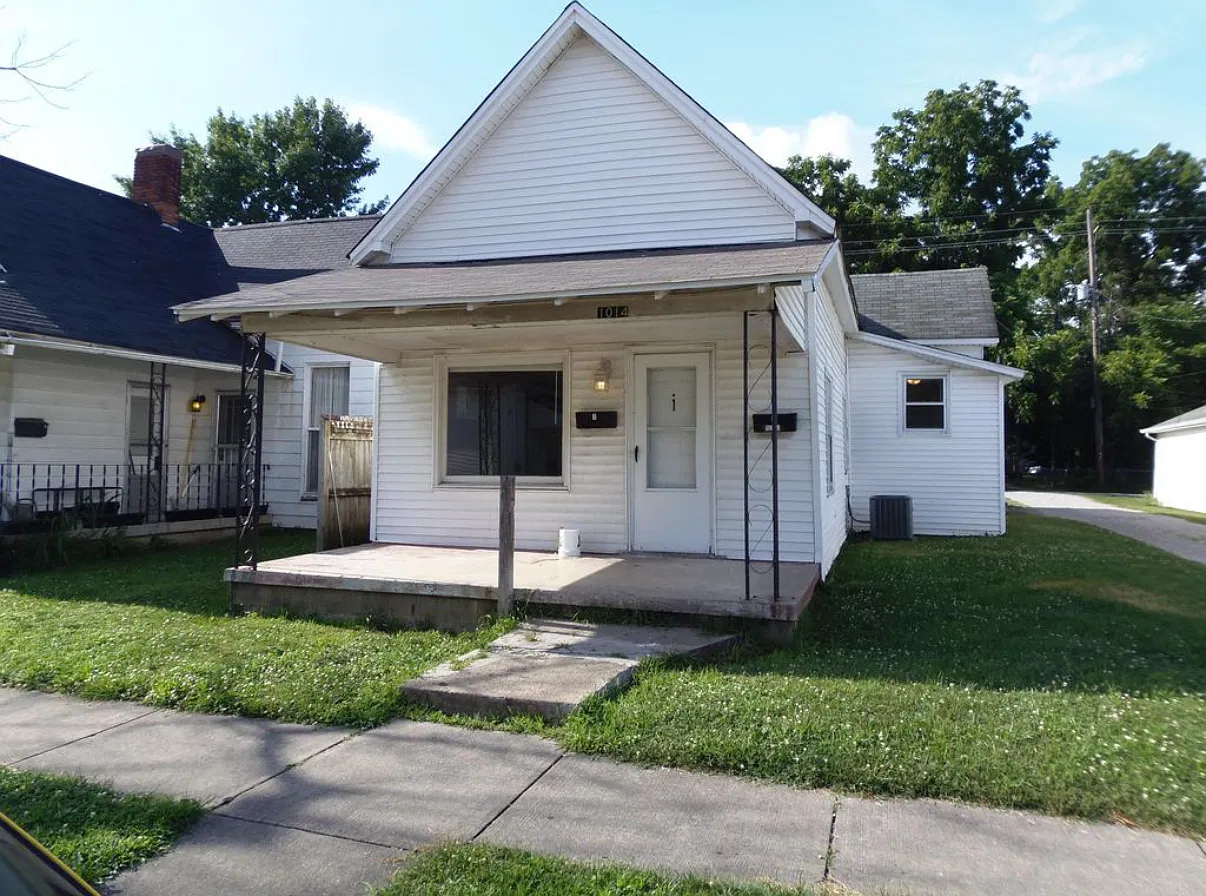 2 bed, 730 sqft, $975 — Photo 1