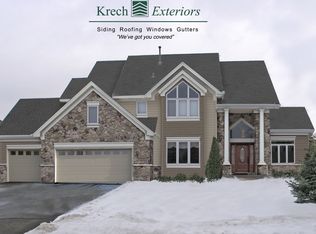 840 Great Oaks Trl, Eagan, MN 55123