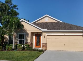 101 Briarcliff Cir, Sebastian, FL 32958