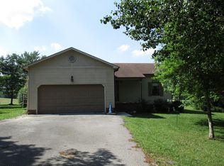 185 Sugar Creek Dr, McMinnville, TN 37110