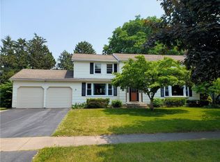 208 John Jay Dr, Rochester, NY 14617