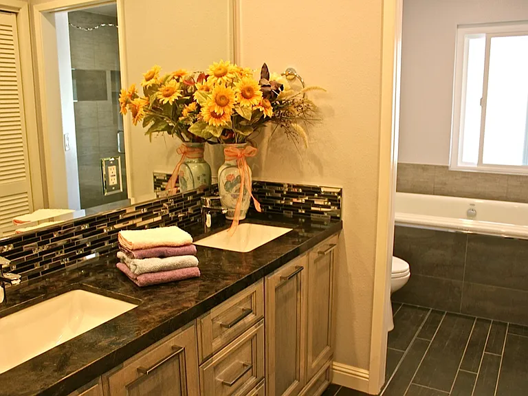 12846 Glen Brae Dr — Photo 7