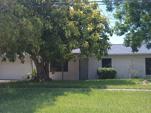 798 Aspen Dr, South Daytona, FL 32119