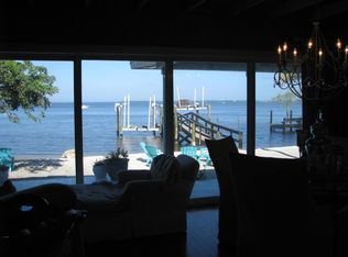 1826 Woodring Rd, Sanibel, FL 33957