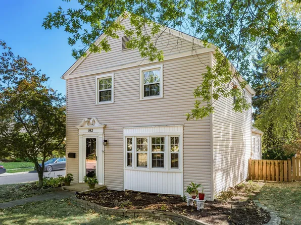 982 S Roosevelt Ave, Bexley, OH 43209