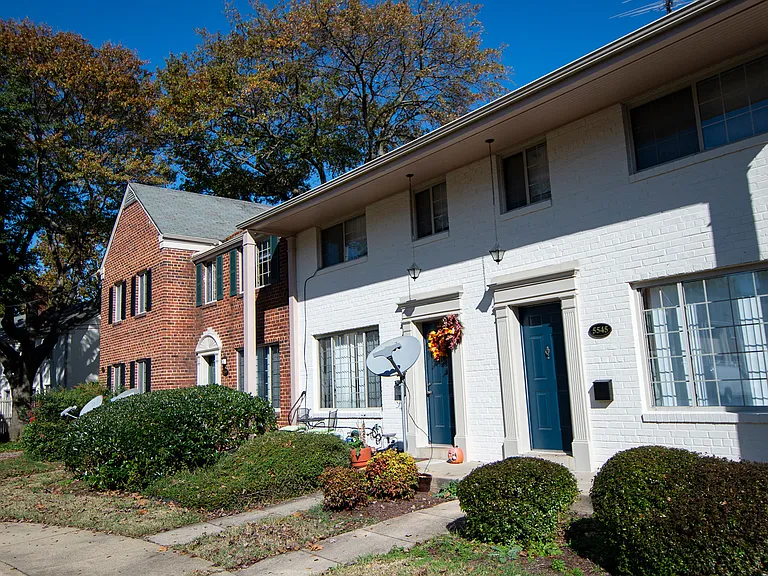 Brookville Townhomes Exterior 66