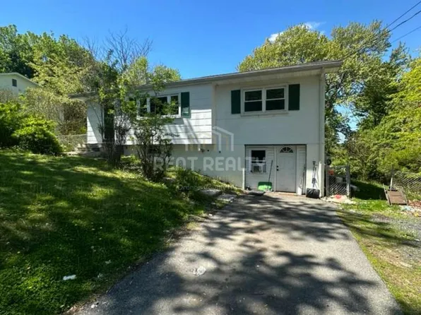 26 Dallas Dr, Monroe, NY 10950