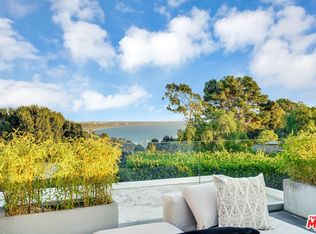 318 Bellino Dr, Pacific Palisades, CA 90272