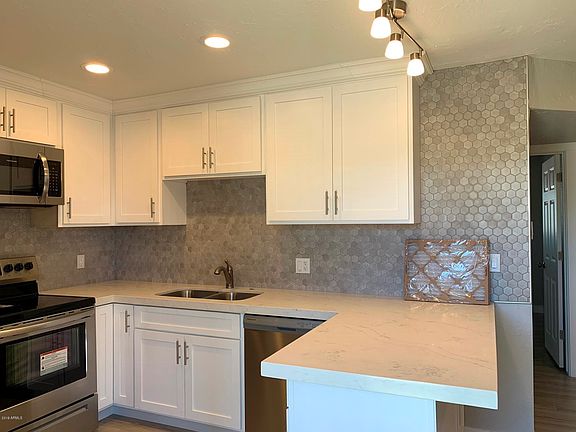 BF68FBEB-3209-457B-928D-697003BE204F