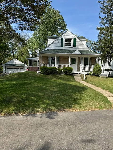 337 Duff Ave