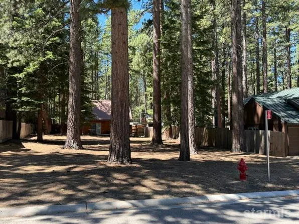 814 Julie Ln, South Lake Tahoe, CA 96150