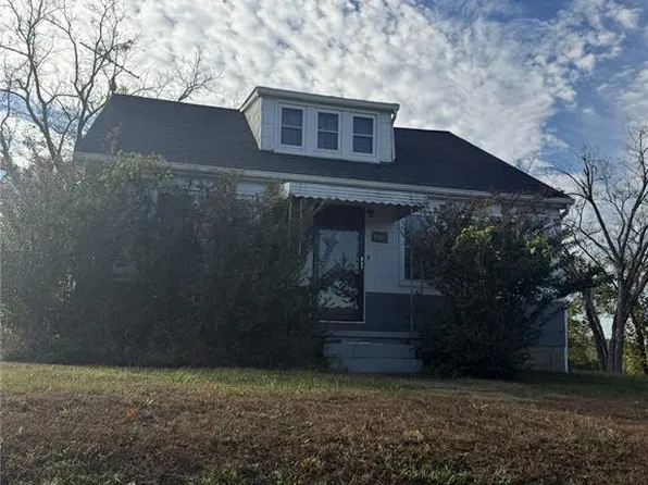 1104 Gutenberg St, Hermann, MO 65041