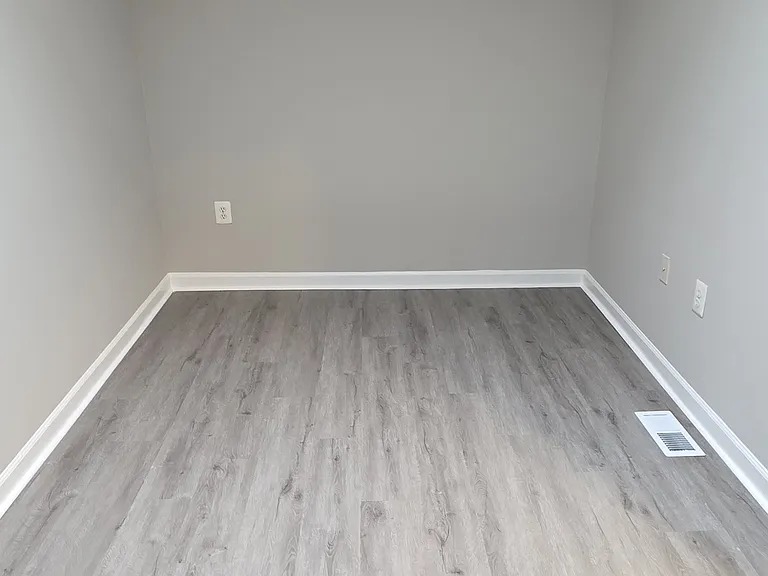 420 N Montford Ave — Photo 9