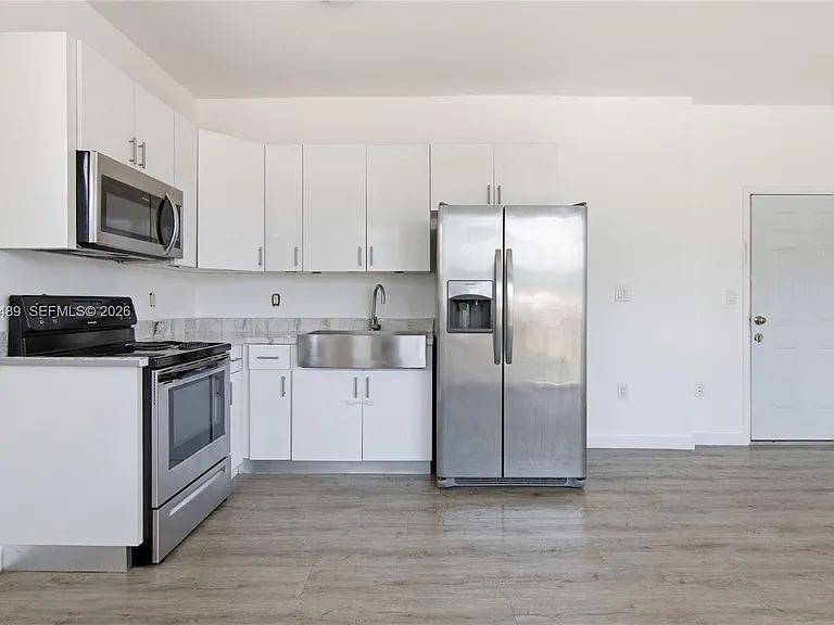 402 NW 12th Ave #205 — Photo 4
