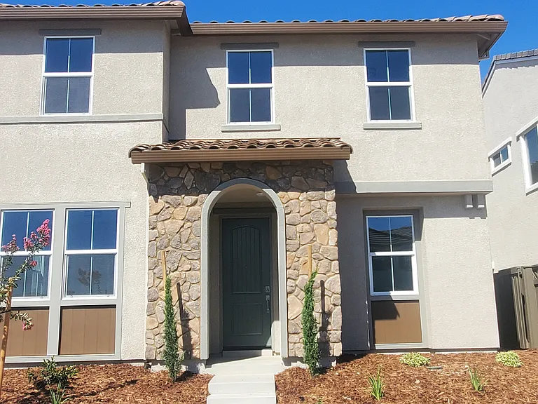 3191 Ives Ln — Photo 1
