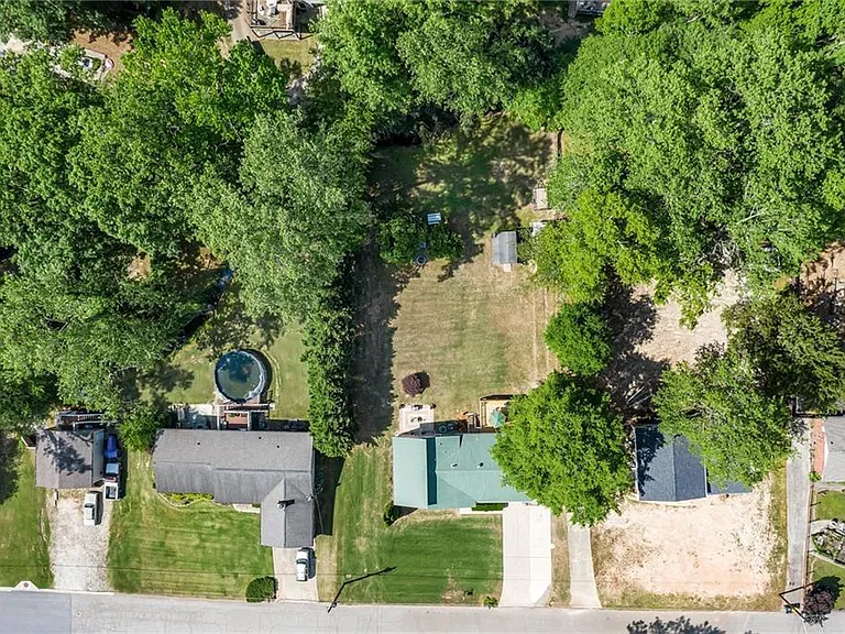 956 Pine Valley Rd — Photo 10